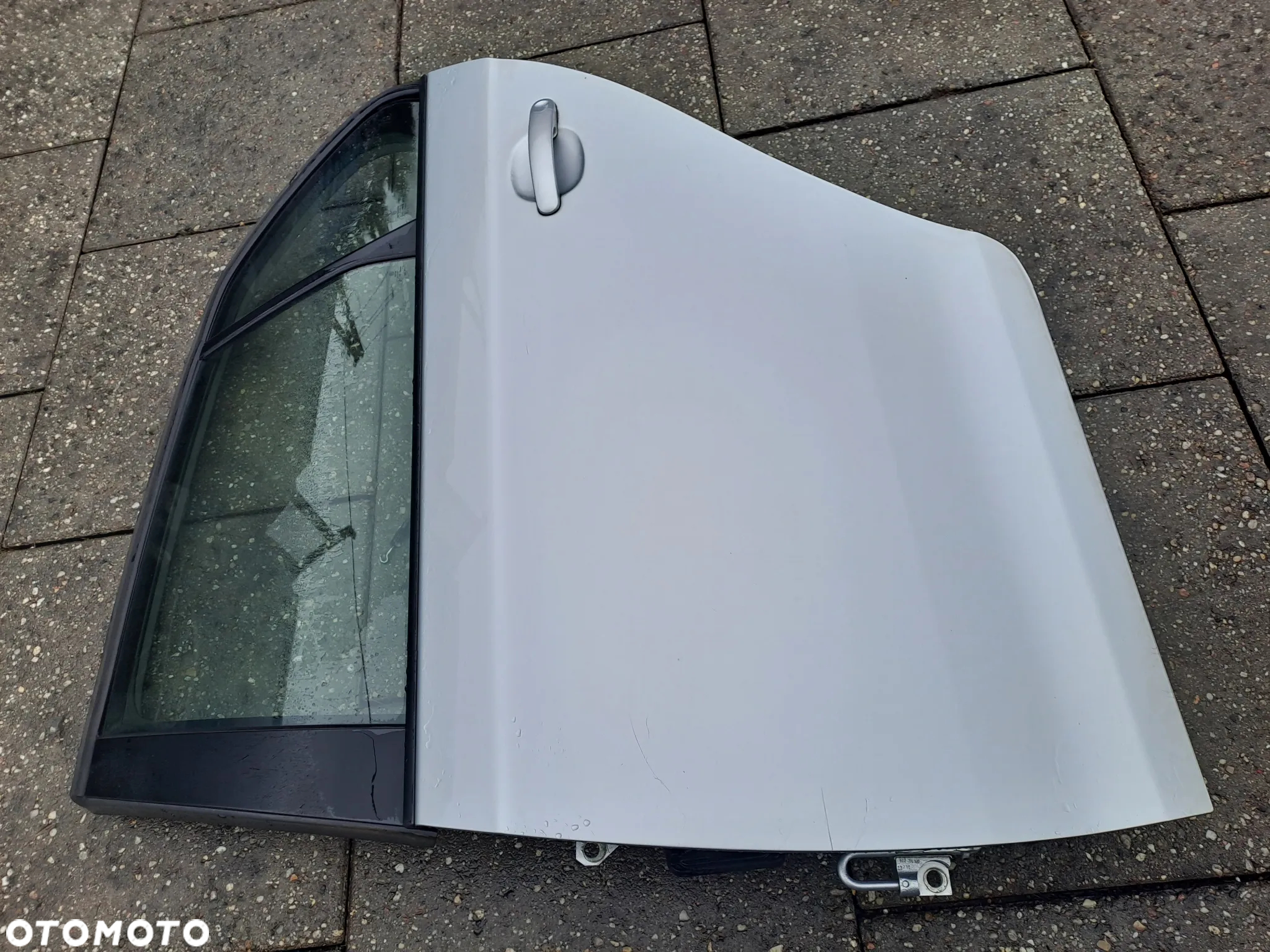 Volkswagen Jetta III 1K2 A5 sedan klapa bagażnika kod lakieru LA7W - 12