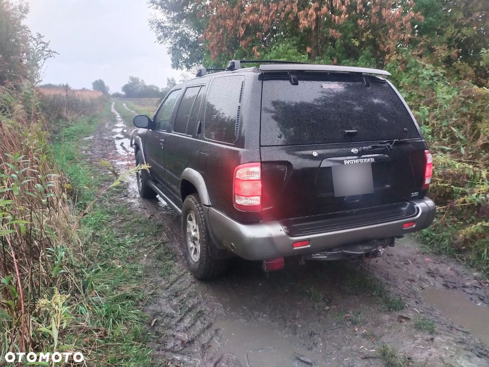 Nissan Pathfinder - 9