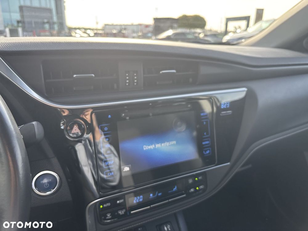 Toyota Auris - 23