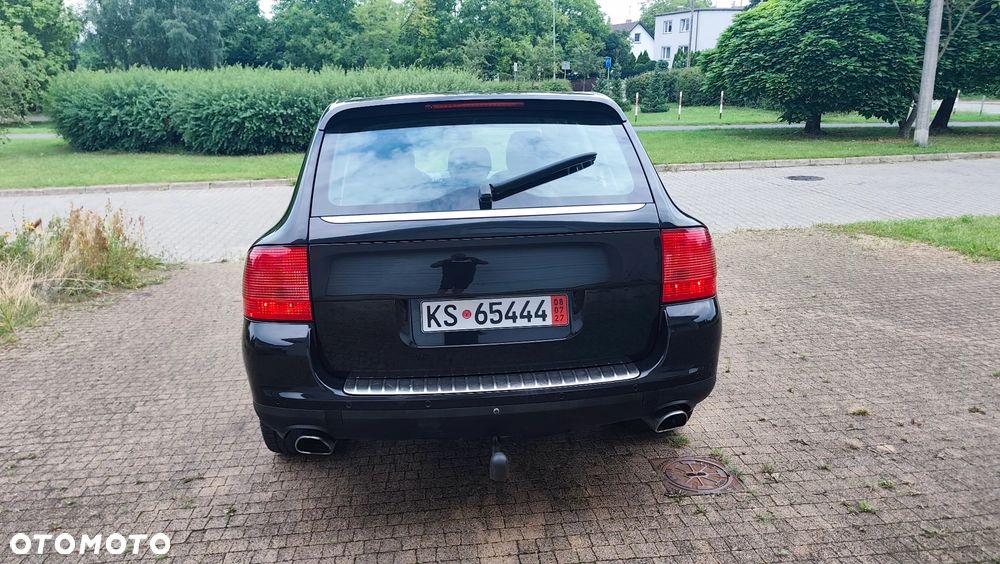 Porsche Cayenne - 22