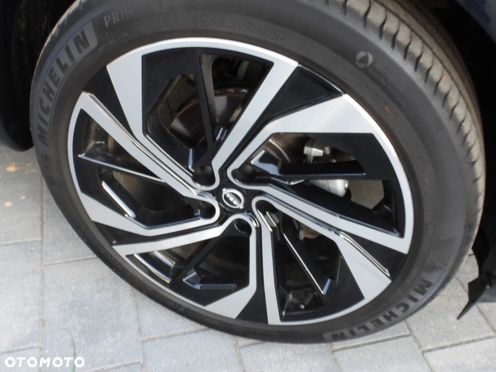 Nissan Qashqai 1.3 DIG-T MHEV Xtronic Tekna+ - 25