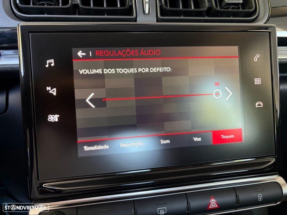 Citroën C3 1.2 PureTech Shine - 28