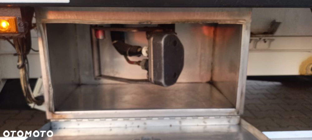 Volkswagen Crafter - 13