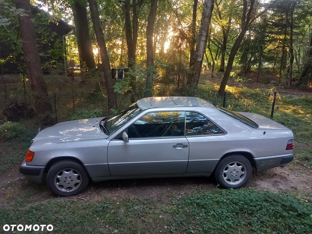 Mercedes-Benz W124 (1984-1993) - 1