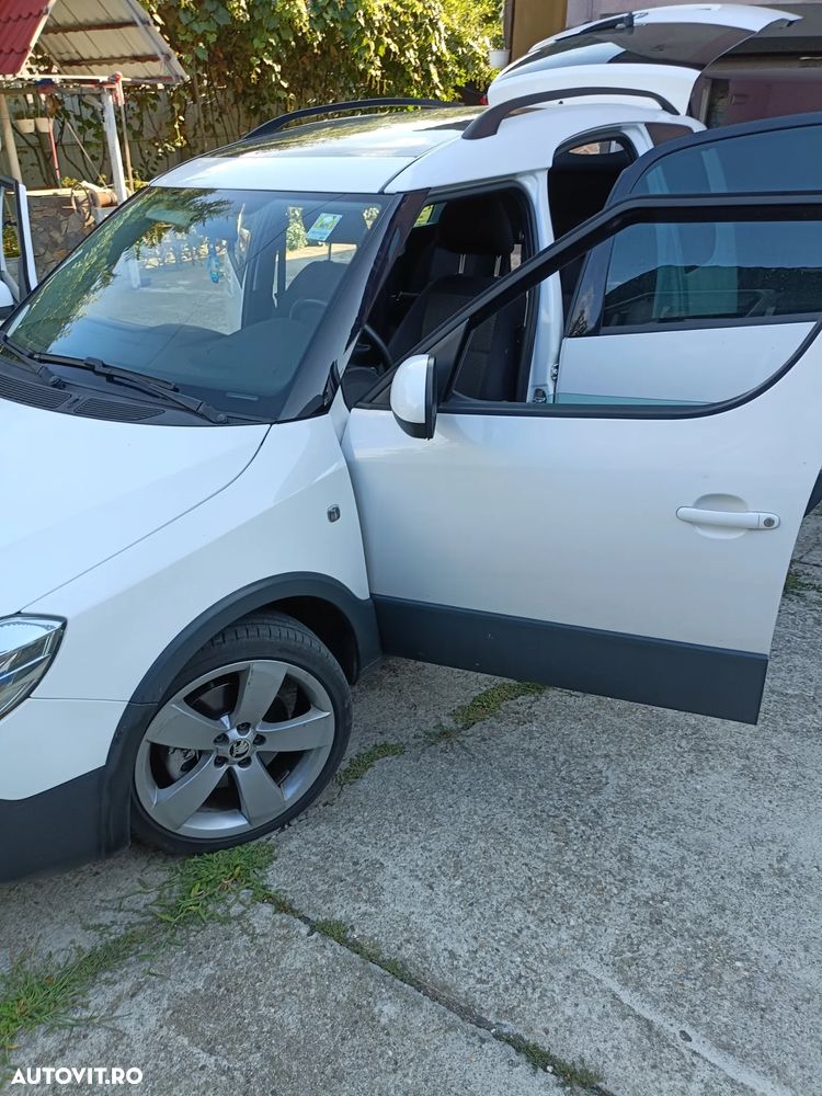 Skoda Roomster 1.2 TSI Scout PLUS EDITION - 10