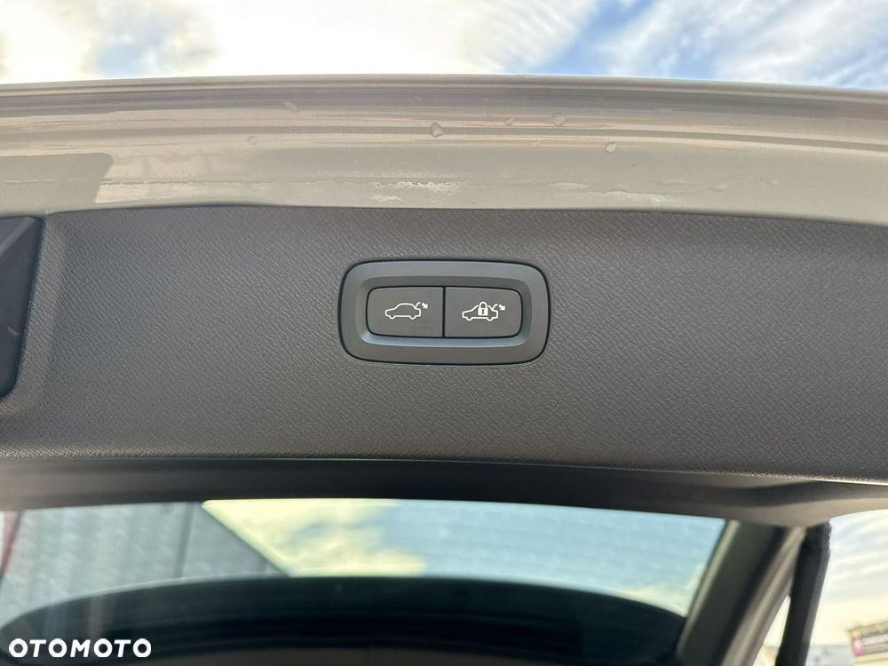 Volvo XC 90 B5 D AWD Plus Bright 7os - 20