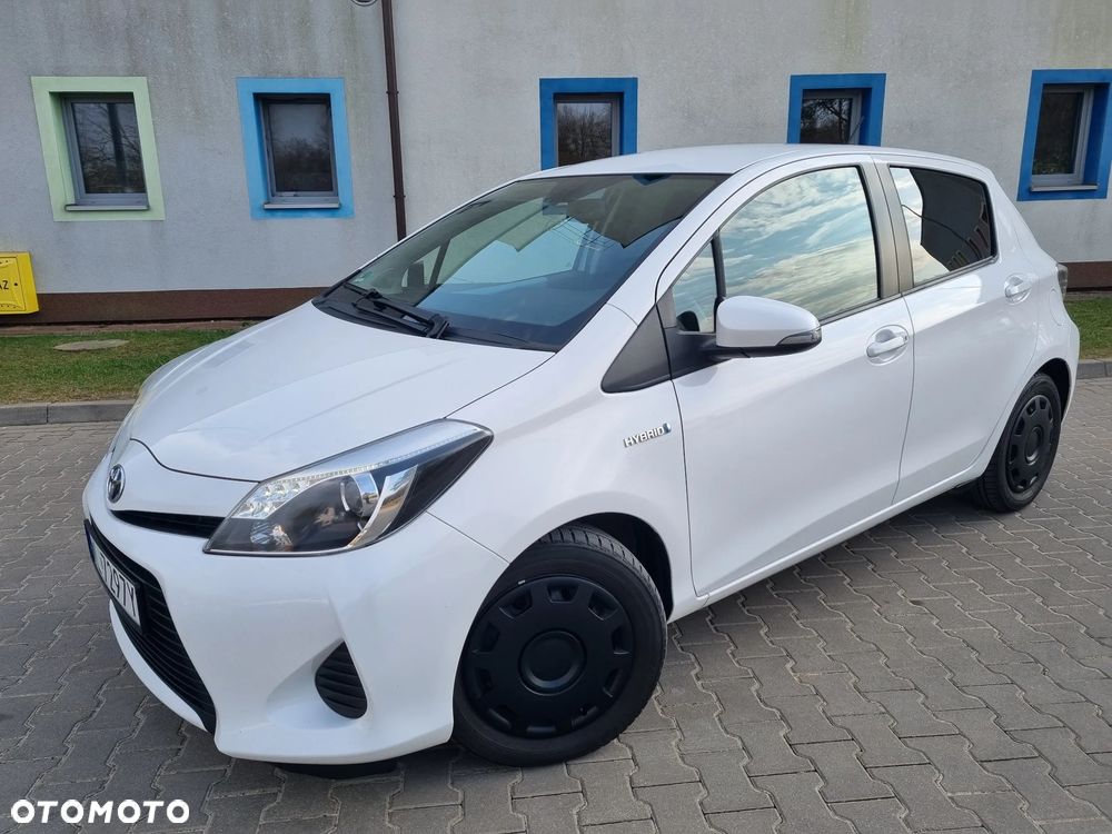 Toyota Yaris Hybrid 100 Life - 2