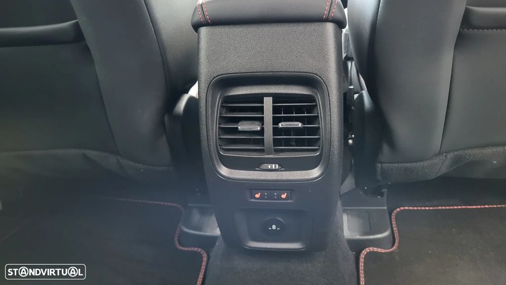 Ford Kuga 2.5 PHEV ST-Line X - 18