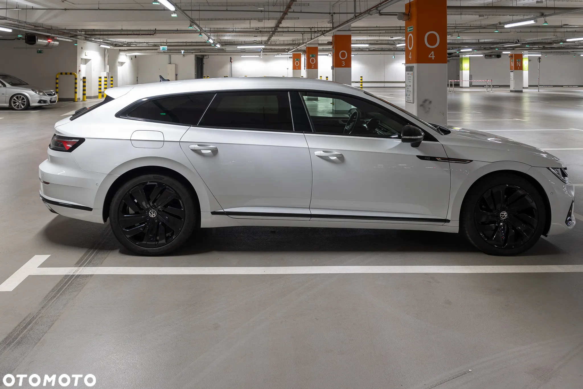 Volkswagen Arteon 2.0 TDI R-Line DSG - 10