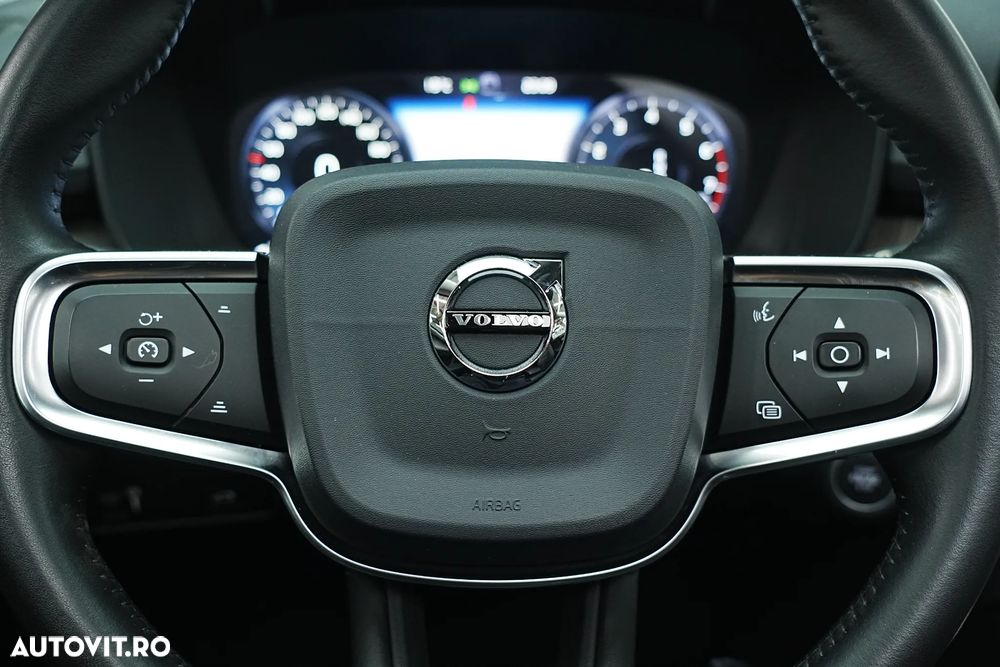 Volvo XC 40 T3 Geartronic Inscription - 39