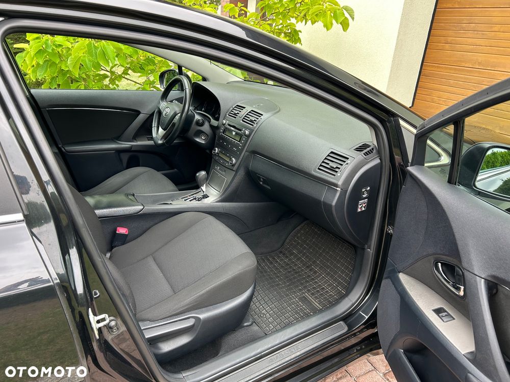 Toyota Avensis 1.8 Luna MS - 10