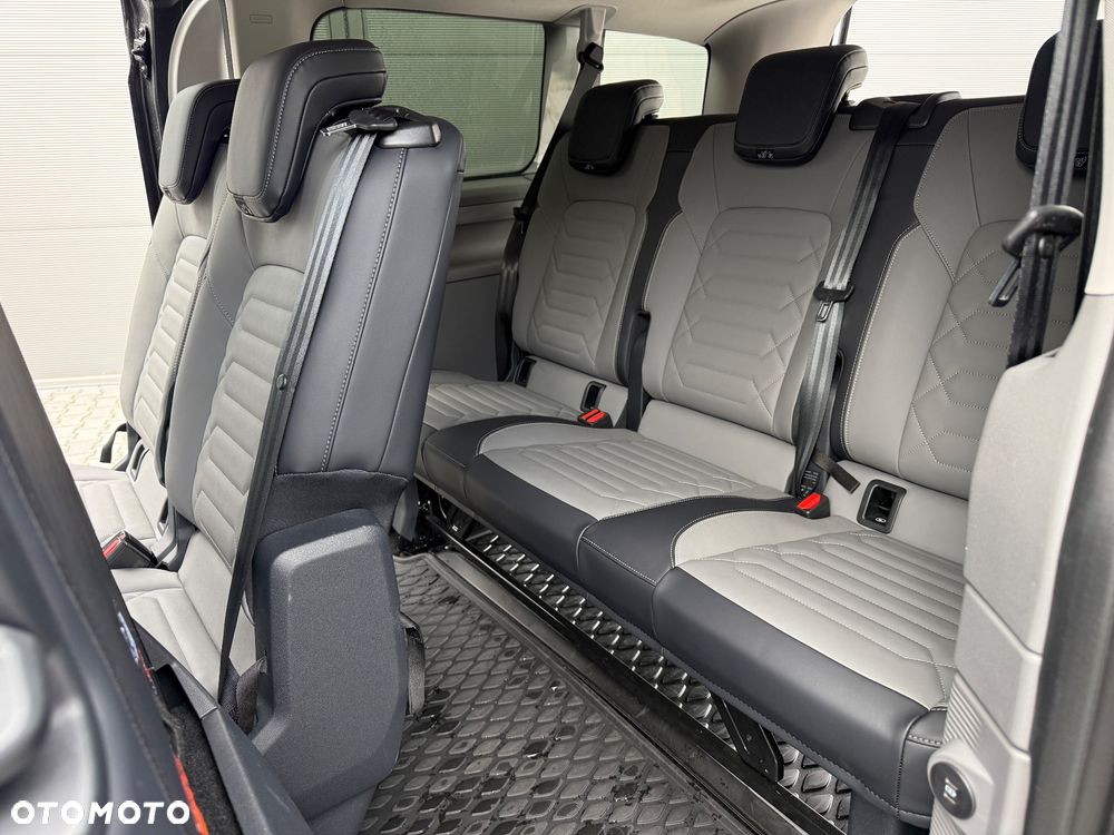 Volkswagen Caravelle - 19