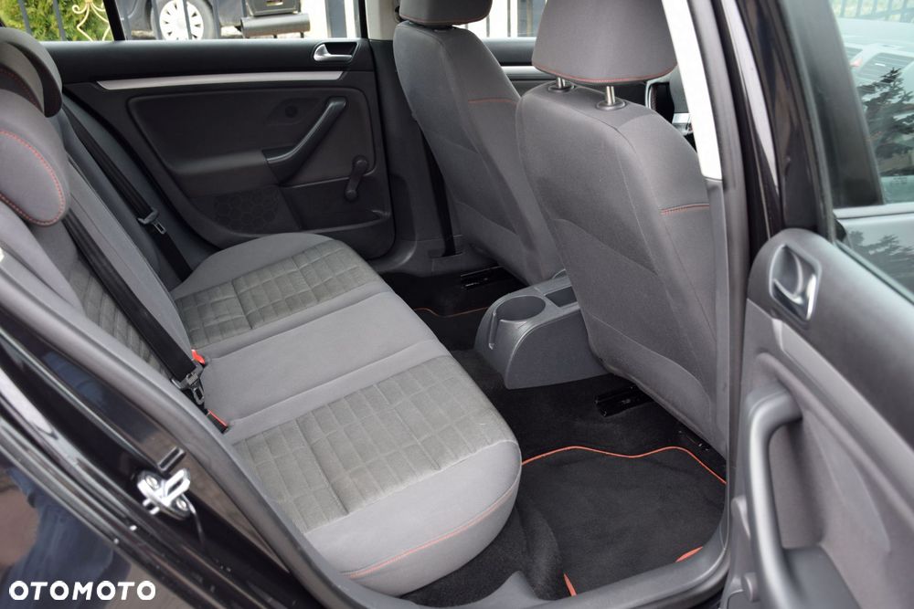 Volkswagen Golf 1.6 Goal - 16