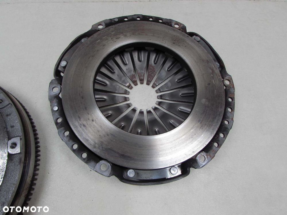 FORD KUGA MK2 1.5 ECOBOOST SPRZEGLO KOLO DWUMASOWE TARCZA DOCISK CM5G-7576-TA AV61-6477-BE 8mm - 6