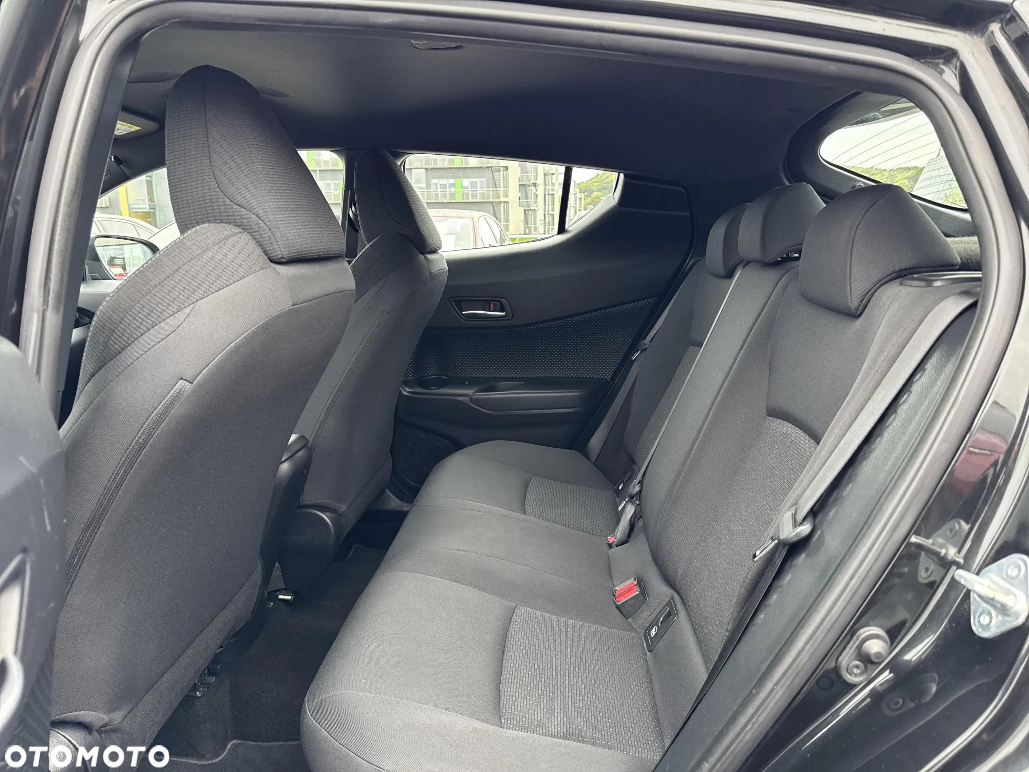Toyota C-HR 1.8 Hybrid Premium - 11