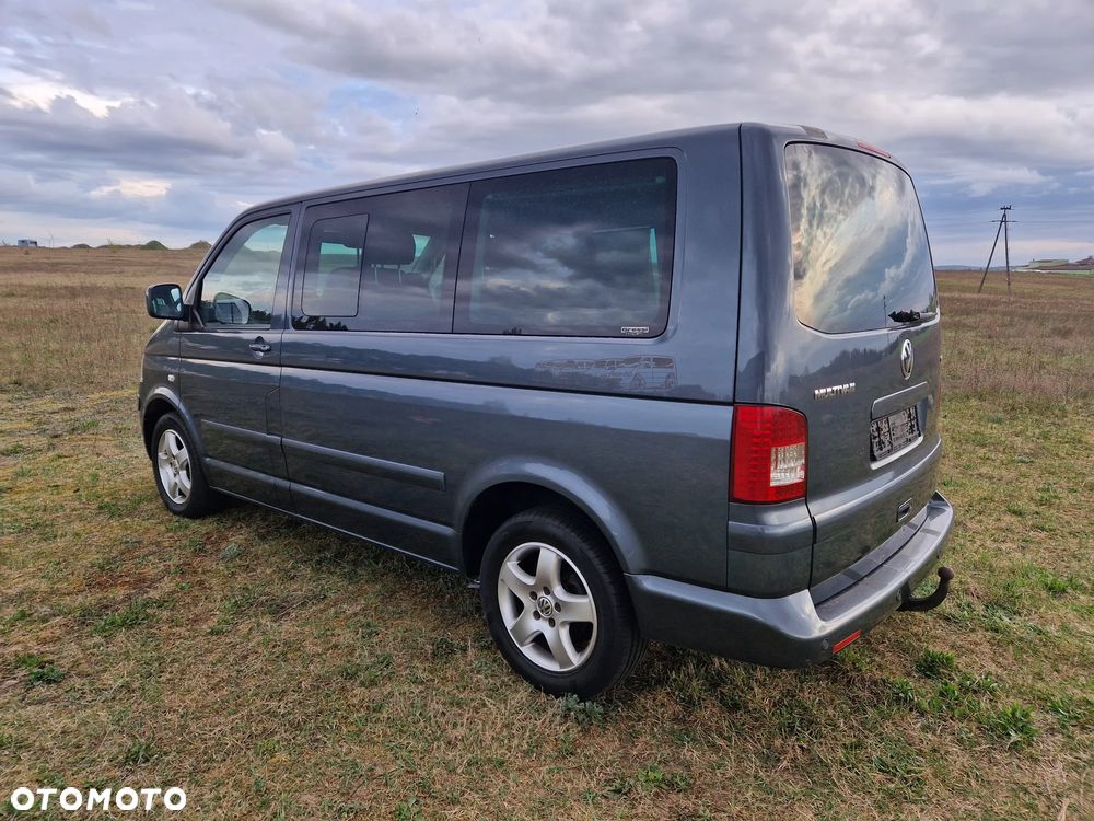 Volkswagen Multivan - 6