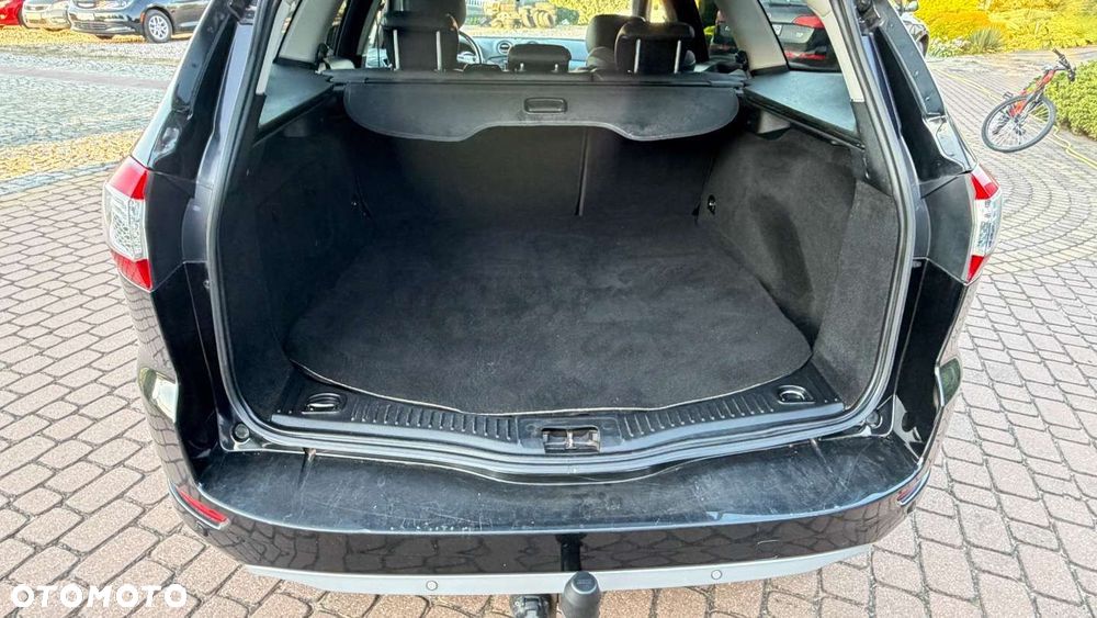 Ford Mondeo - 27