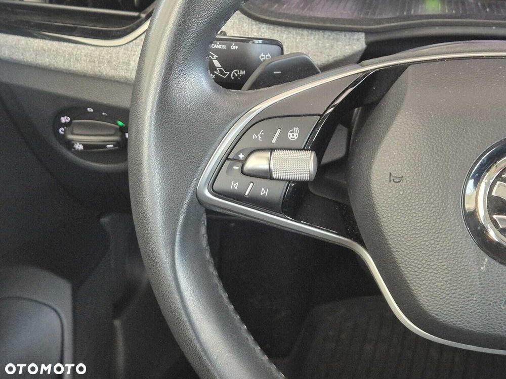 Skoda Kamiq 1.0 TSI Selection DSG - 21