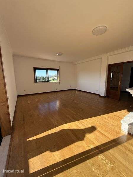 T3 com vista deslumbrante, elevador e garagem - Grande imagem: 5/12