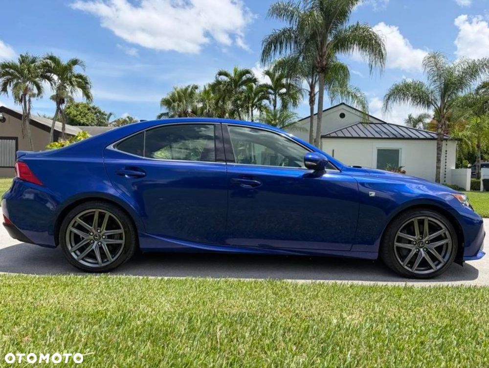 Lexus IS 200t / 300 F Sport - 20