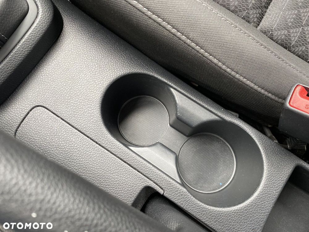 Kia Rio - 27