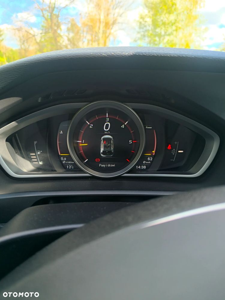 Volvo V40 D2 RDesign - 24