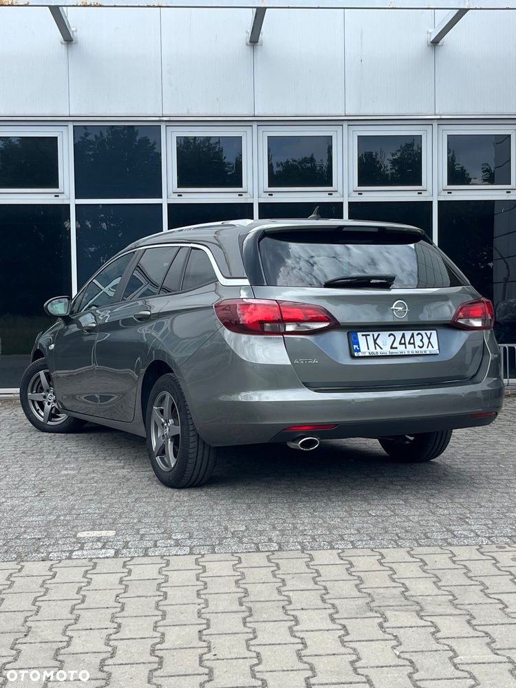 Opel Astra 1.6 BiTurbo D (CDTI) Start/Stop Innovation - 4
