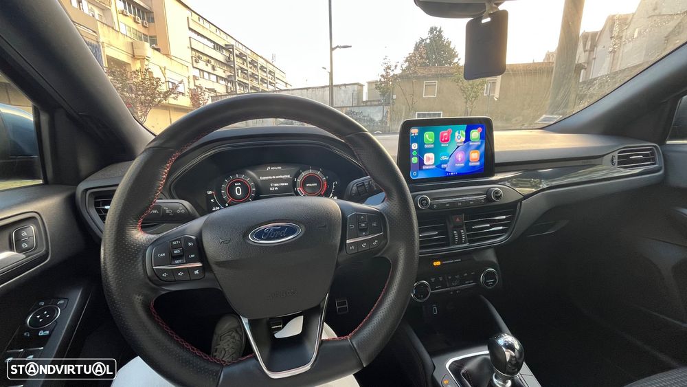 Ford Focus 1.0 EcoBoost MHEV ST-Line X - 11