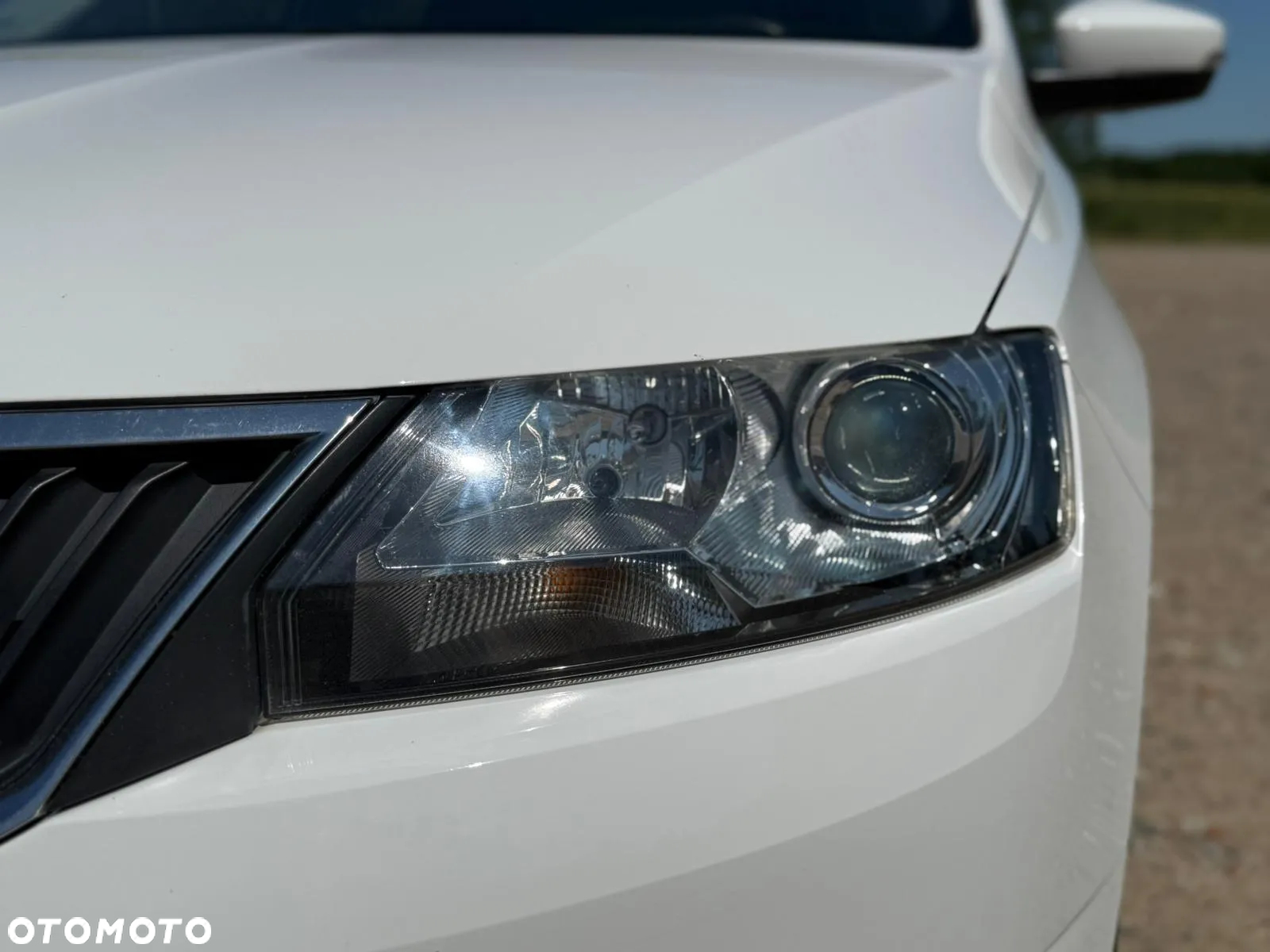 Skoda RAPID 1.2 TSI Style - 11