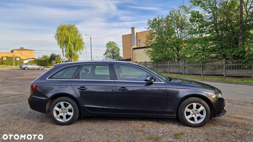 Audi A4 Avant - 4