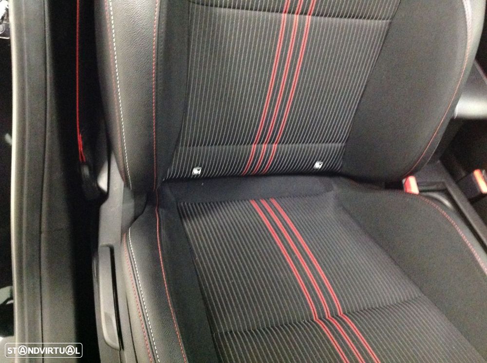 Renault Clio 1.0 TCe RS Line - 32