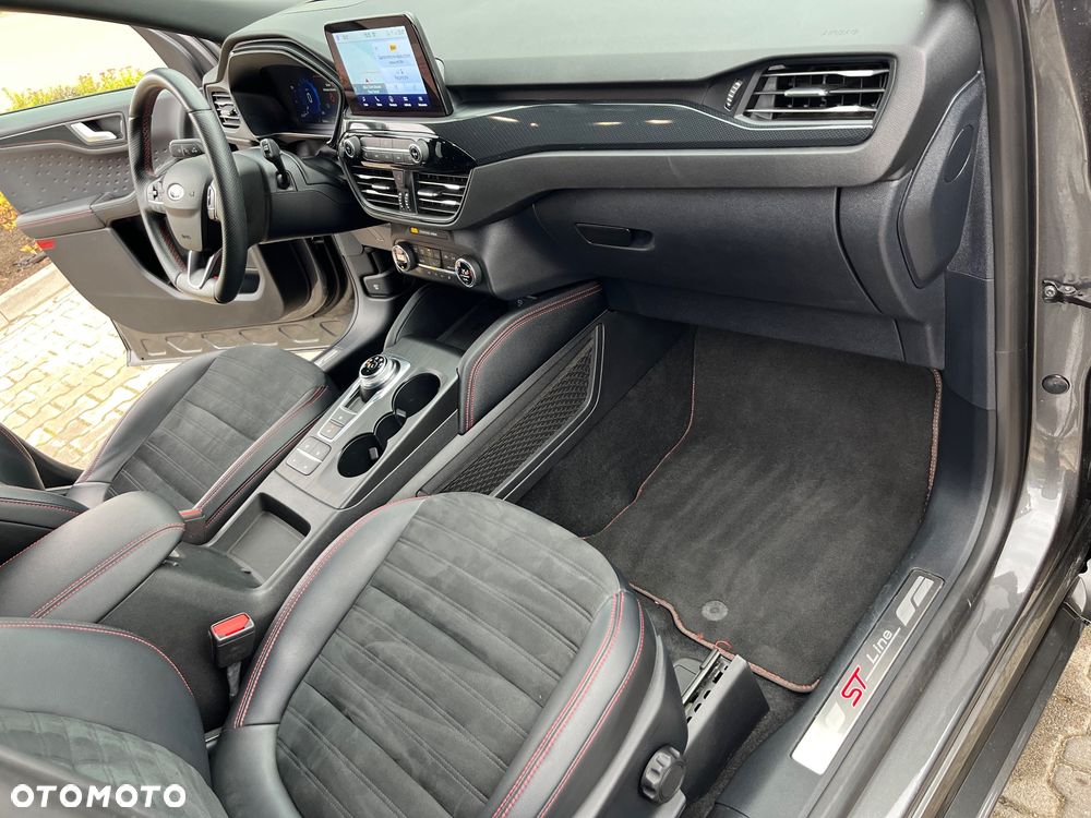 Ford Kuga 2.5P PHEV FWD ST-Line X - 19