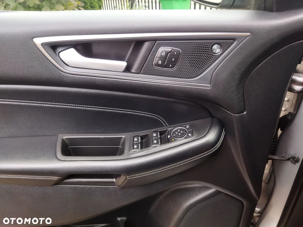 Ford Edge - 23