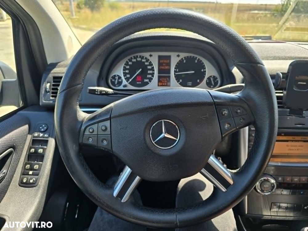 Mercedes-Benz B 200 - 13