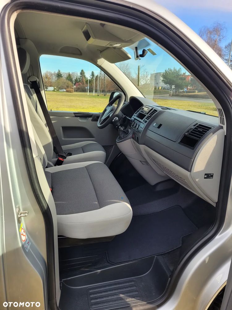 Volkswagen Transporter - 12