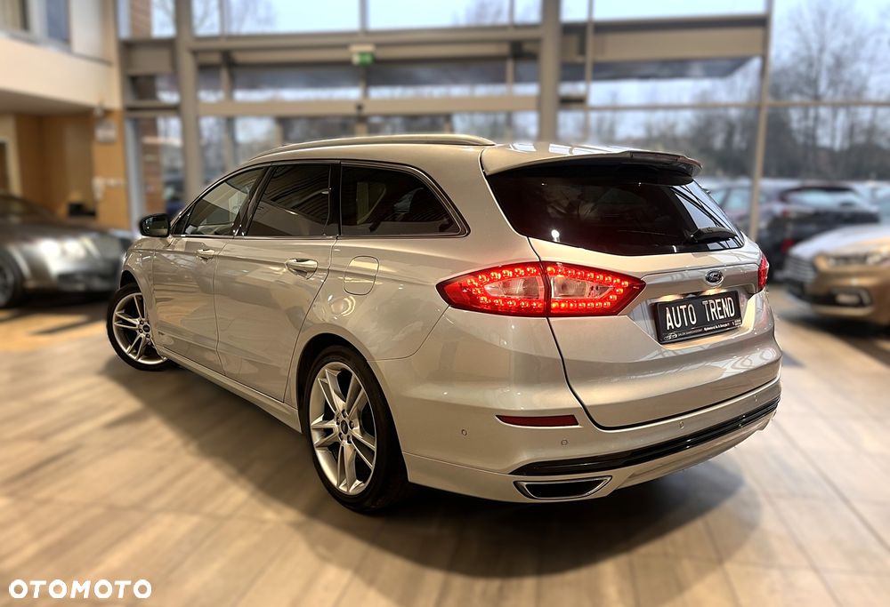 Ford Mondeo SW 2.0 TDCi S&S PowerShift-Aut Titanium - 4