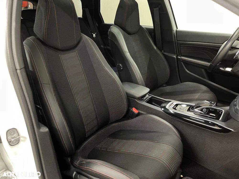 Peugeot 308 BlueHDi 130 EAT8 Stop & Start GT Pack - 11