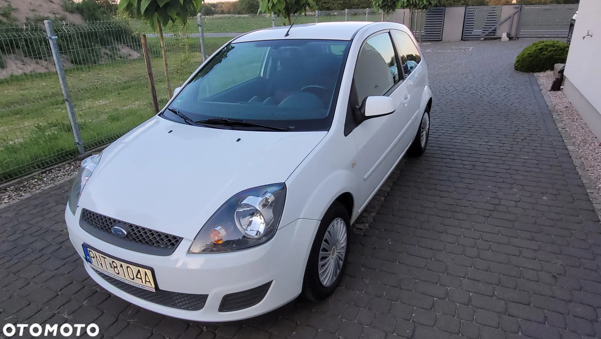 Ford Fiesta 1.3 Ambiente - 3
