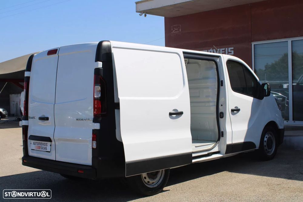 Renault TRAFIC 2.0 BLUE DCI C/FRIO - 10