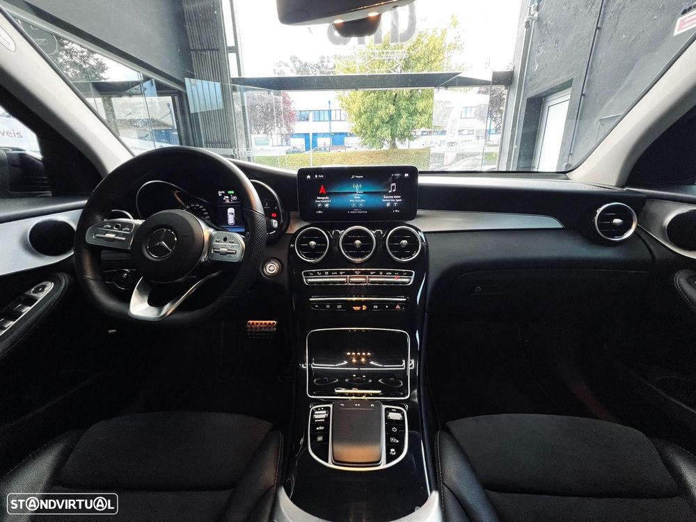 Mercedes-Benz GLC 300 - 21