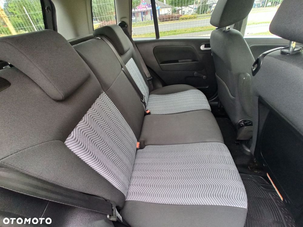 Ford Fusion - 8