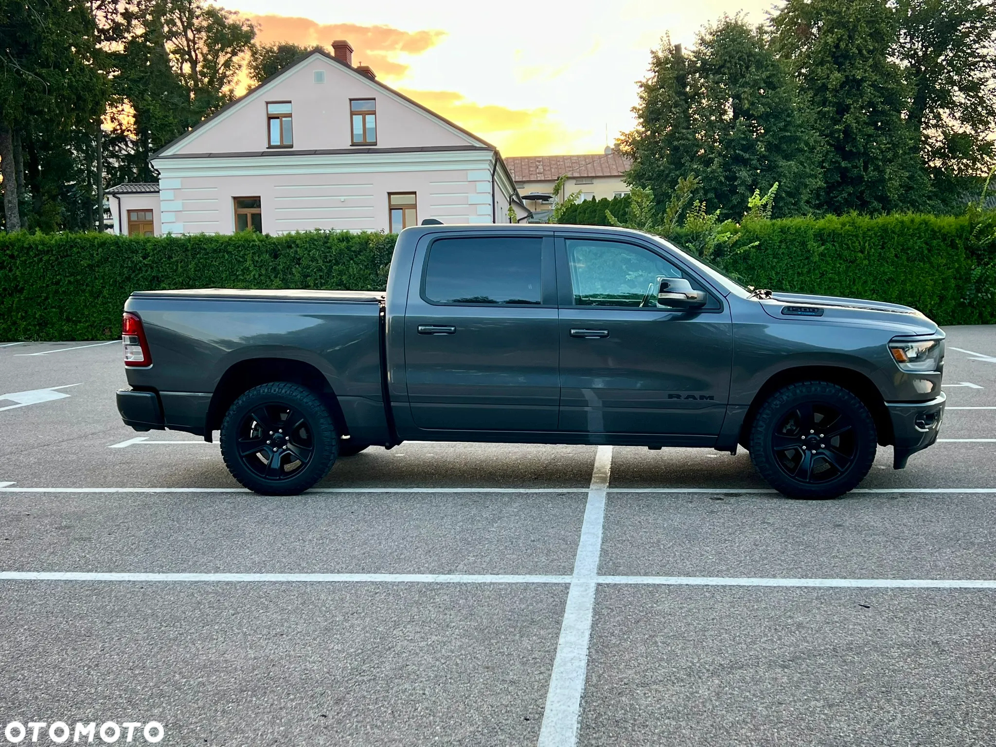RAM 1500 5.7 Crew Cab Bighorn - 9