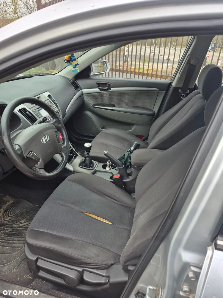 Hyundai Sonata 2.0 Comfort - 12