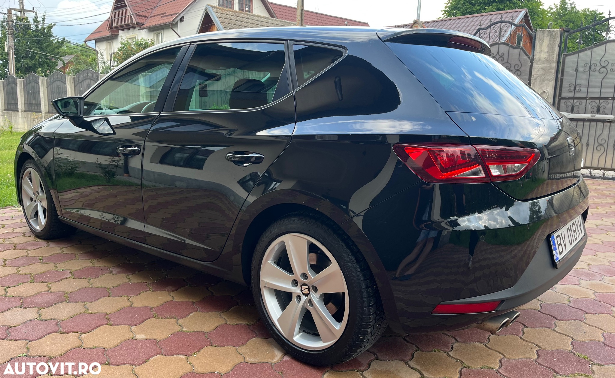 Seat Leon 2.0 TDI DSG7 FR - 2