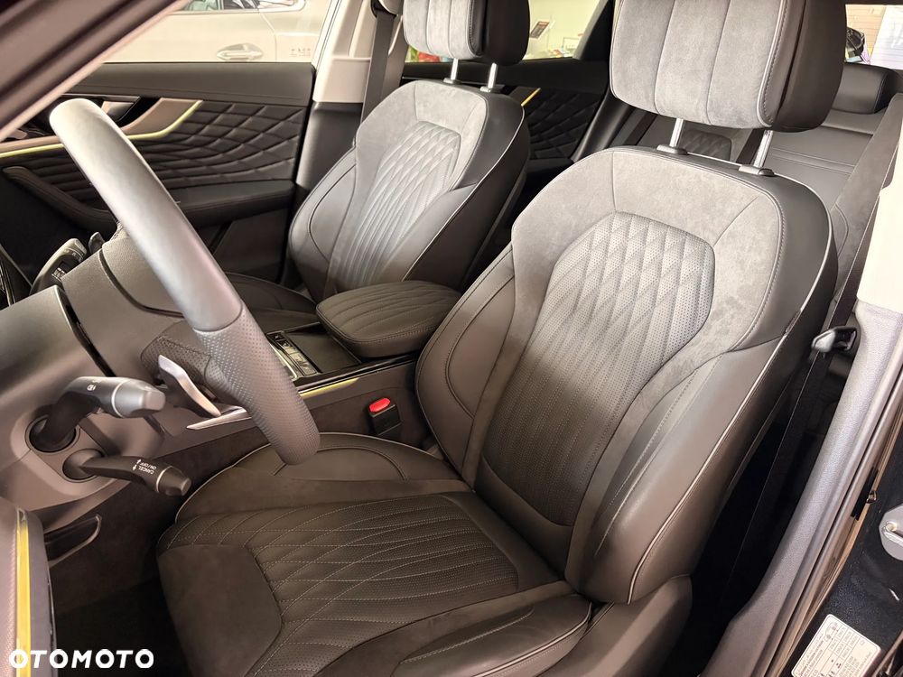 Hongqi HS5 - 14