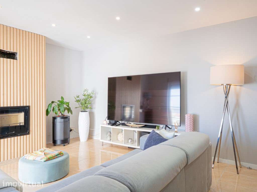 Apartamento T3, Sitio da Nazaré com garagem fechada para 2 carros - Grande imagem: 3/36