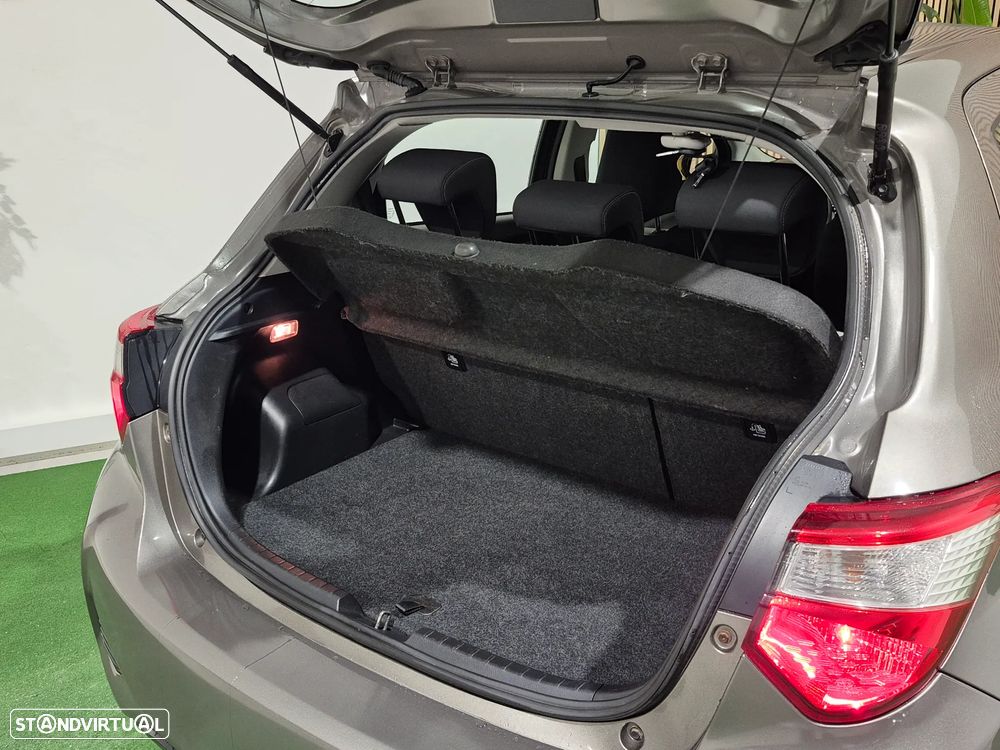 Toyota Yaris 1.0 VVT-i Comfort +PS+PT Techno - 29