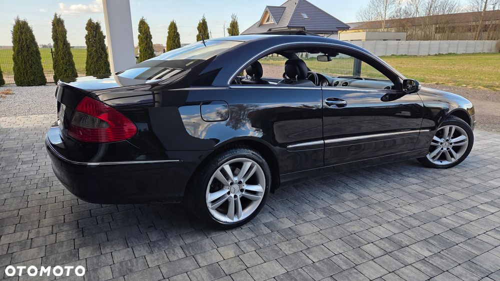 Mercedes-Benz CLK - 21