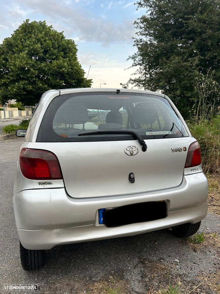 Toyota Yaris 1.0 Base C/Radio - 2