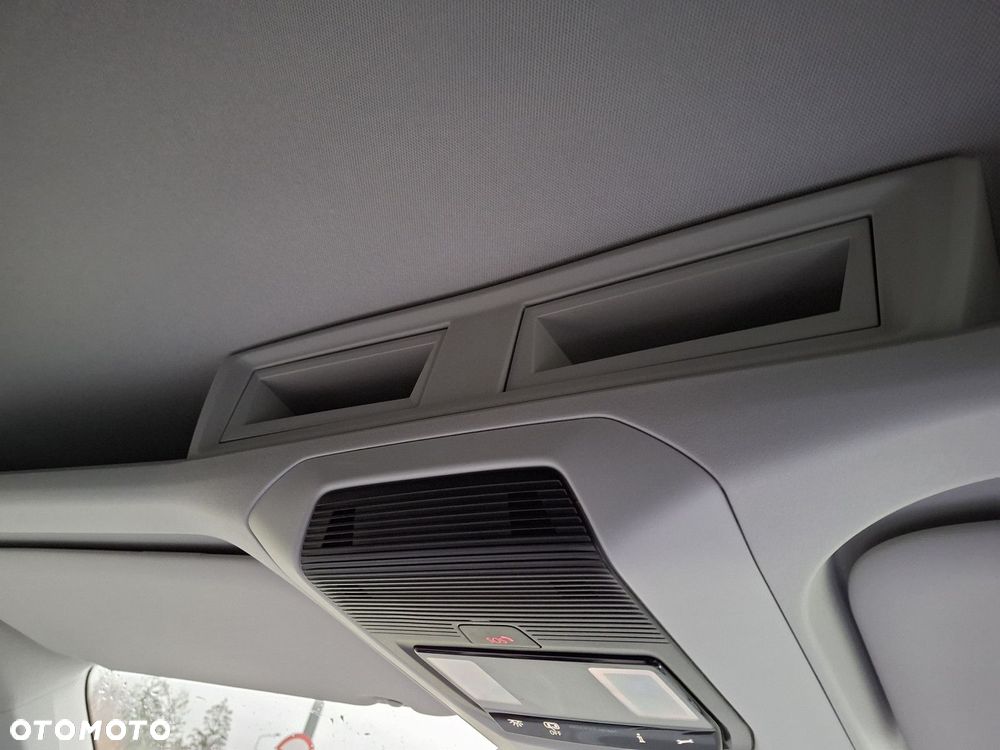 Volkswagen Crafter 35 Furgon 2.0 TDI - 22